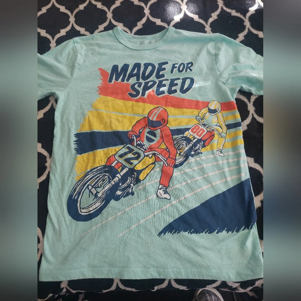 Children's Place graphic tee size large 10/12